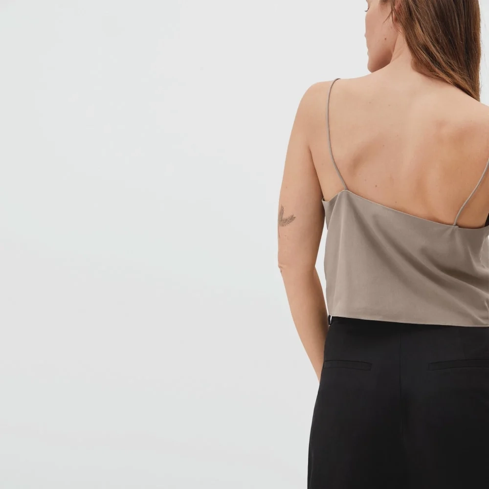 The Washable Silk Cropped Cami | Burnt Sugar (5)