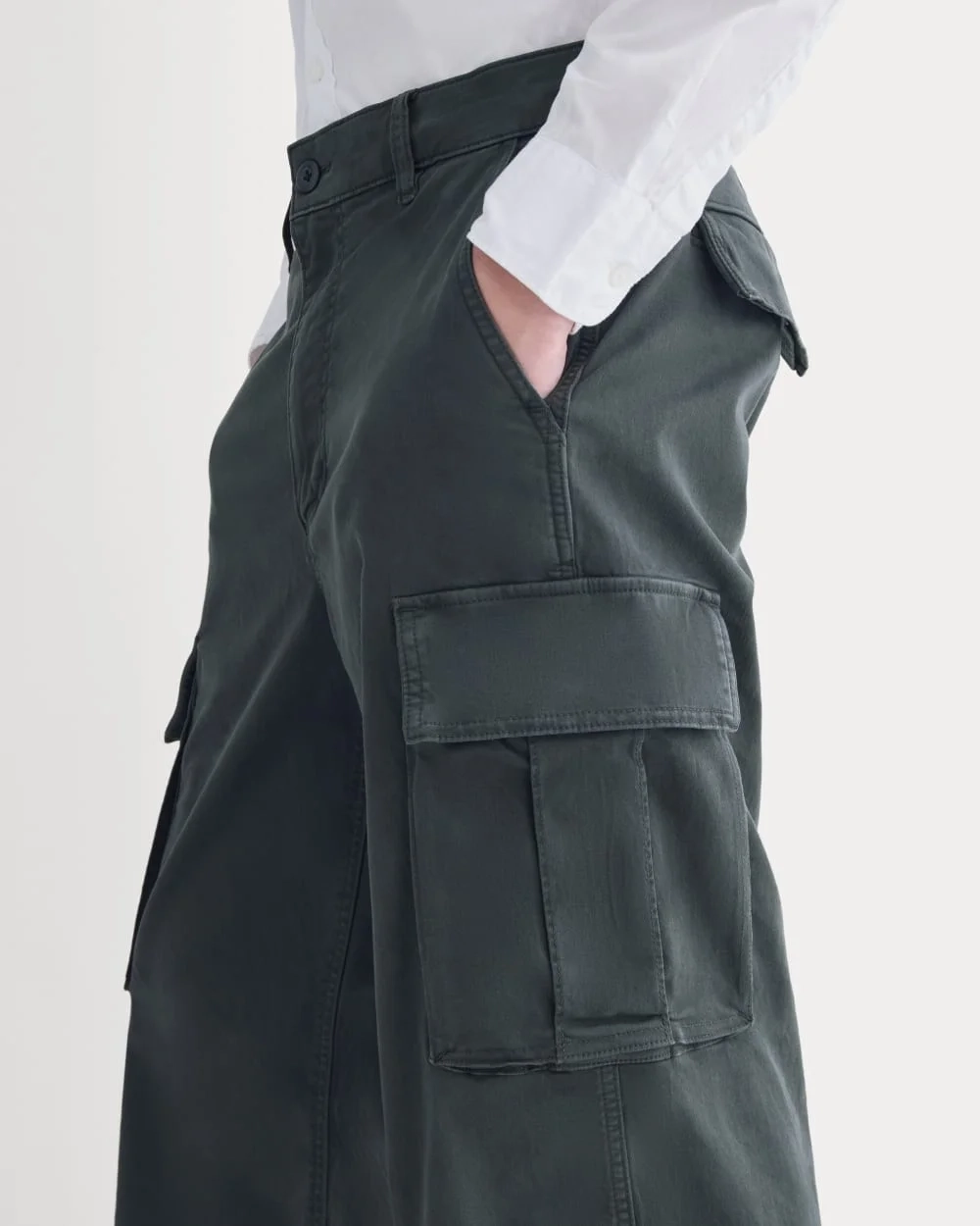 '90s Baggy Cargo Pant | Washed Black (2)