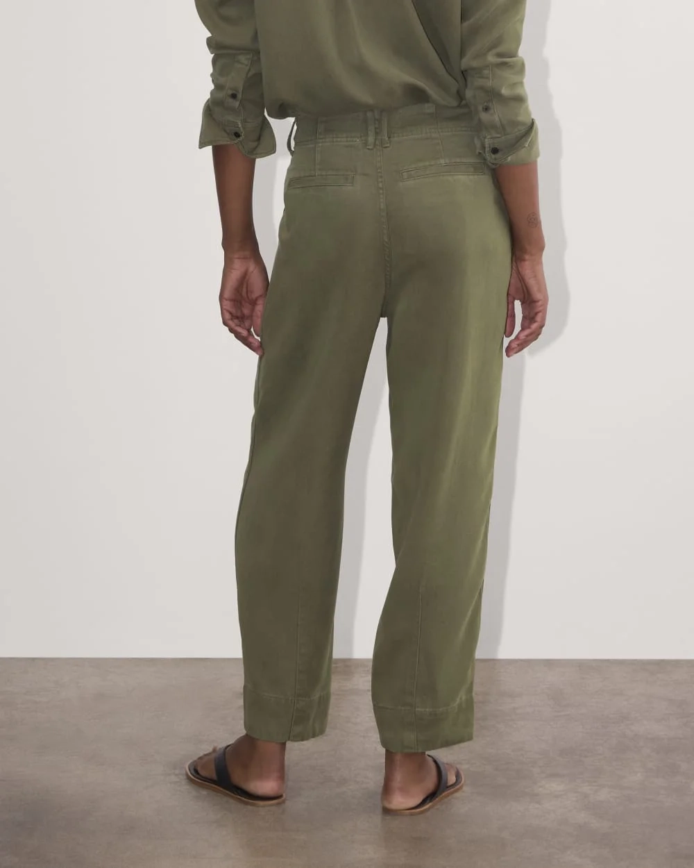 The Utility Pant in Buttersoft | Kalamata (4)
