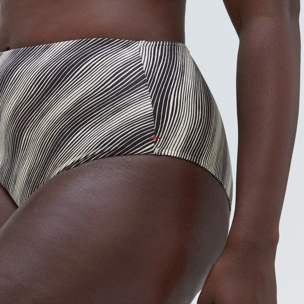 The High-Rise Hipster Bottom |  Black / Canvas (3)
