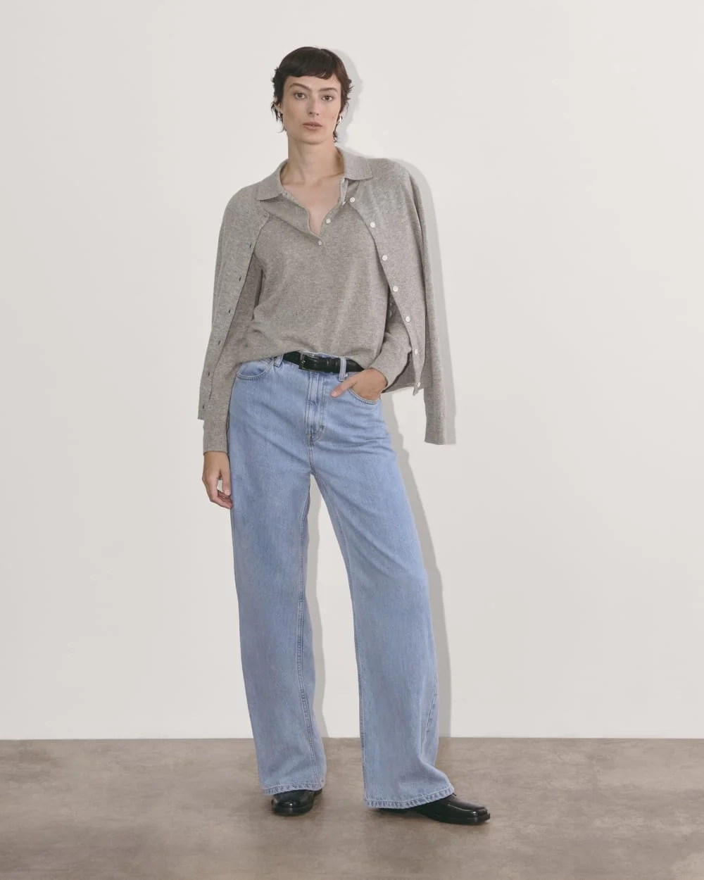 The Classic Polo in Cashmere | Light Heather Grey (3)