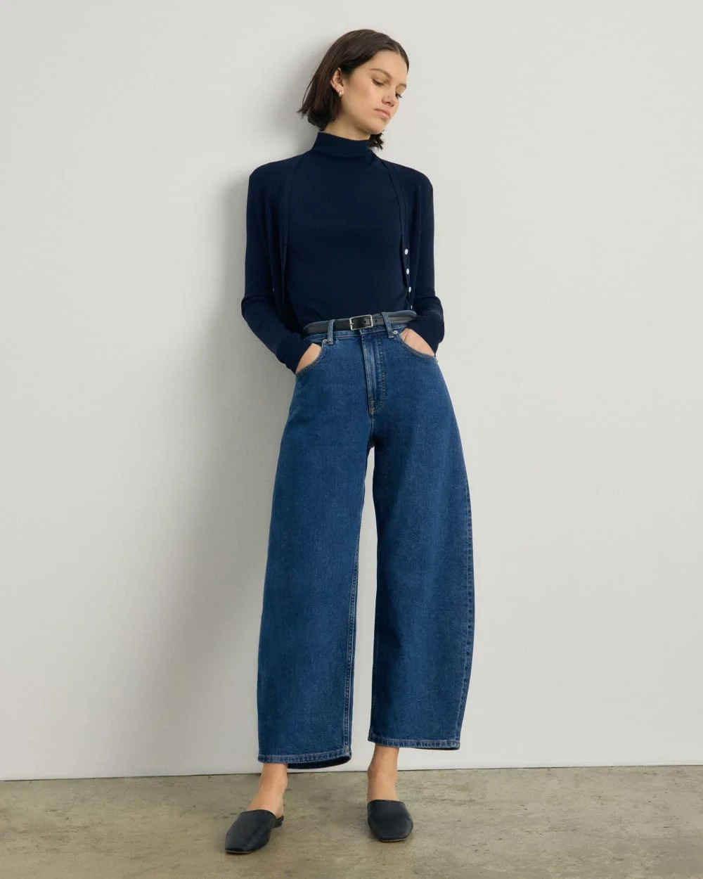 The Viscose Mock Neck Top | Navy (5)