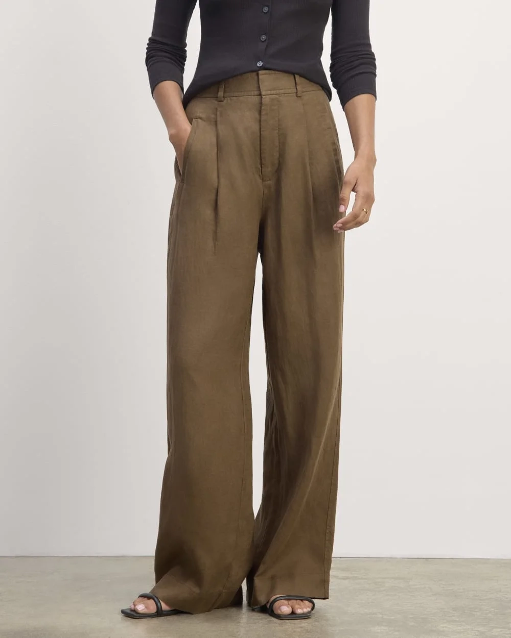 The Linen Way-High® Drape Pant  | Cocoa (3)