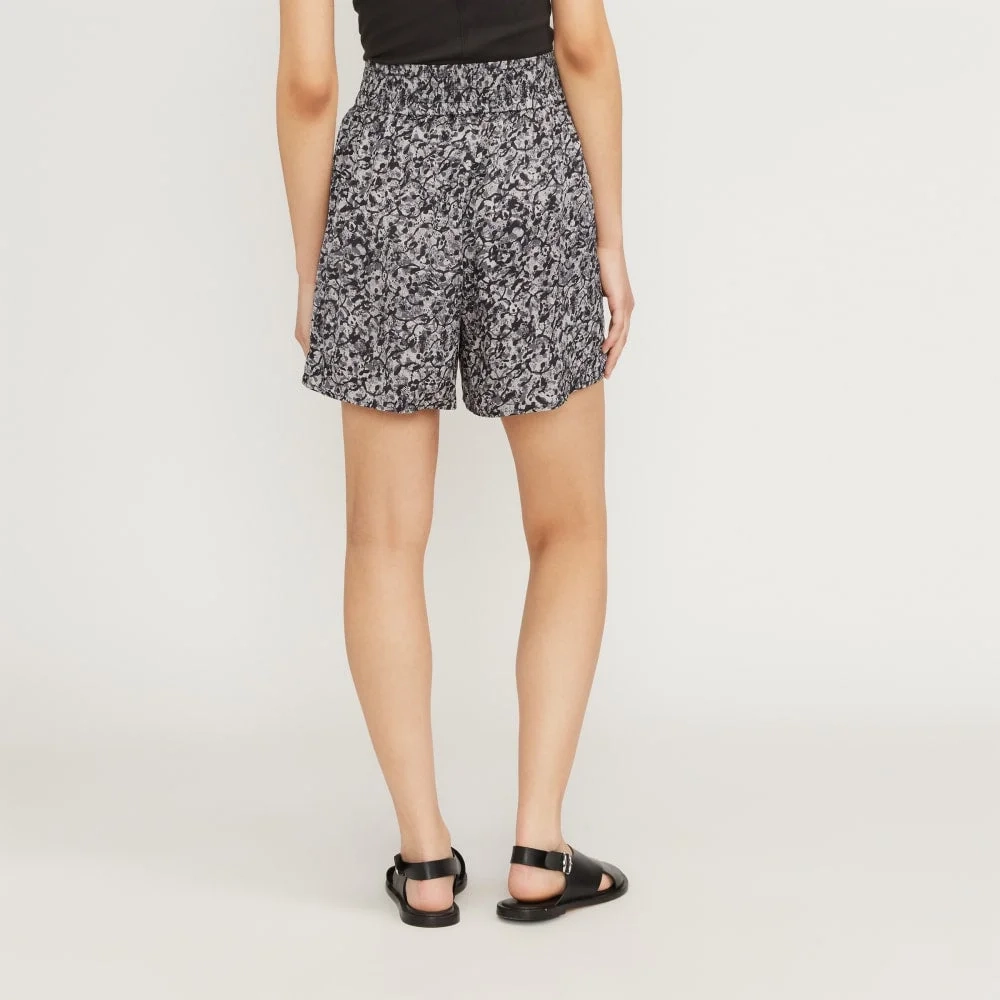 The Satin Pull-On Short | Splatter (3)
