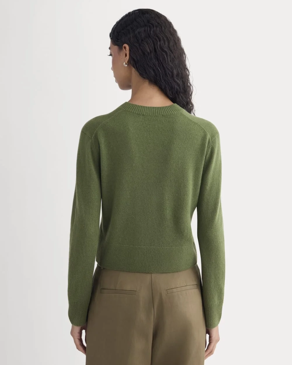 Cashmere Cropped High-V Sweater | Forest Green (2)
