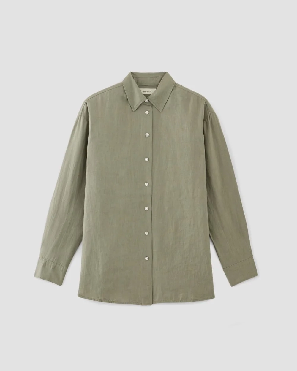 The Boyfriend Shirt in Linen | Sage Green (4)