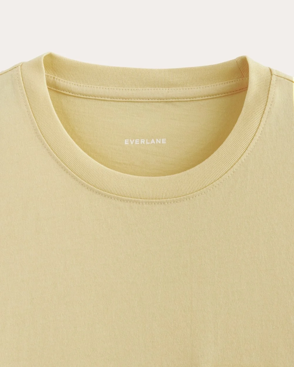 The Box-Cut Tee in Essential Cotton | Banana Crepe | Pocket (4)