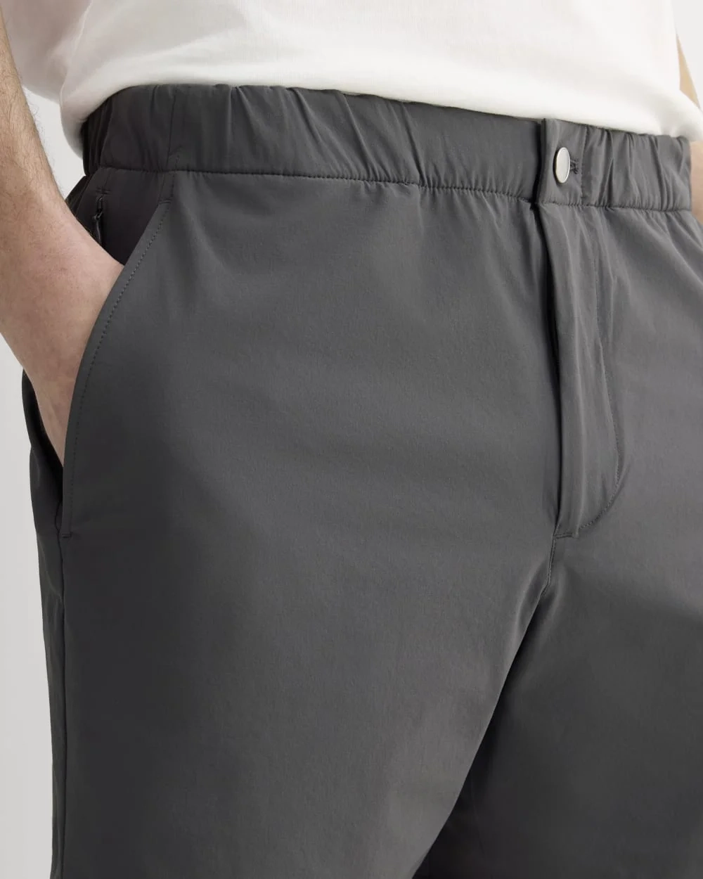 The Tech Pull-On Short | Graphite (6)