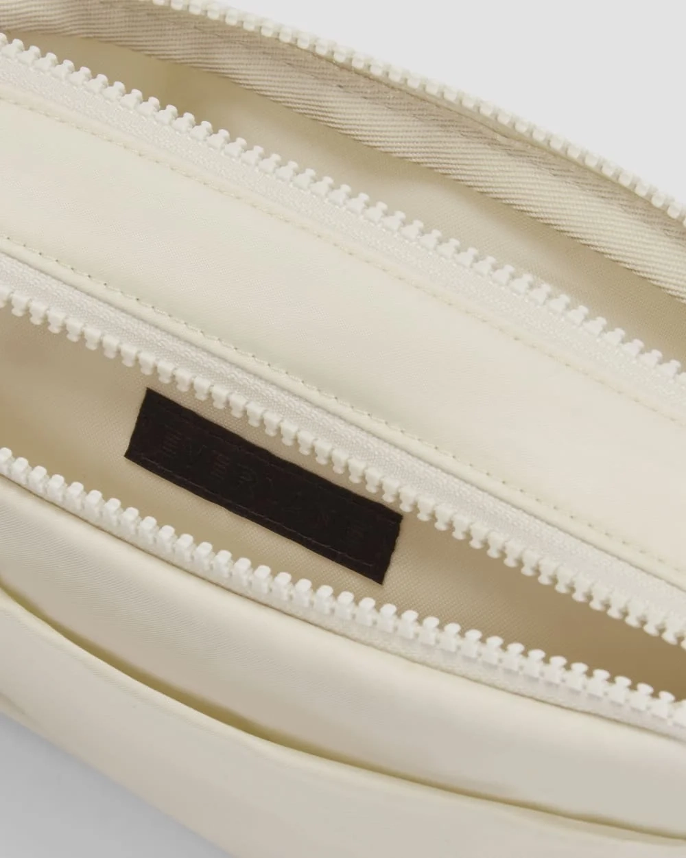 The Recycled Nylon Camera Bag | Parchment (6)