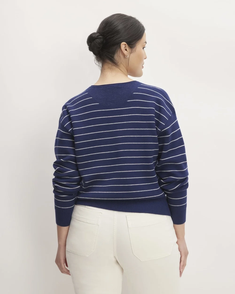 The Cotton-Merino Vintage Henley | Bright Navy / Canvas (5)