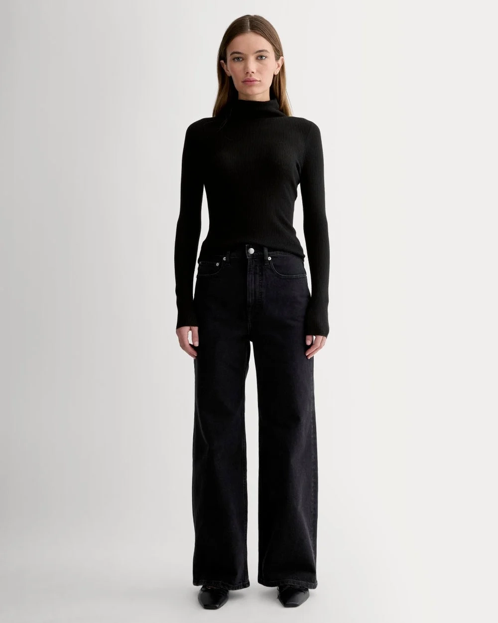 The Turtleneck in Ultrasoft Merino | Black (3)