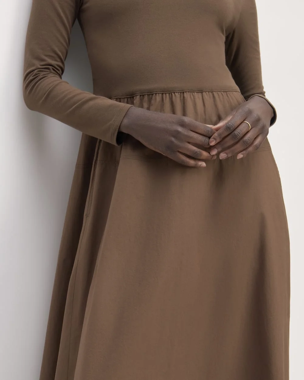 The Long-Sleeve Riviera Dress | Cocoa (3)