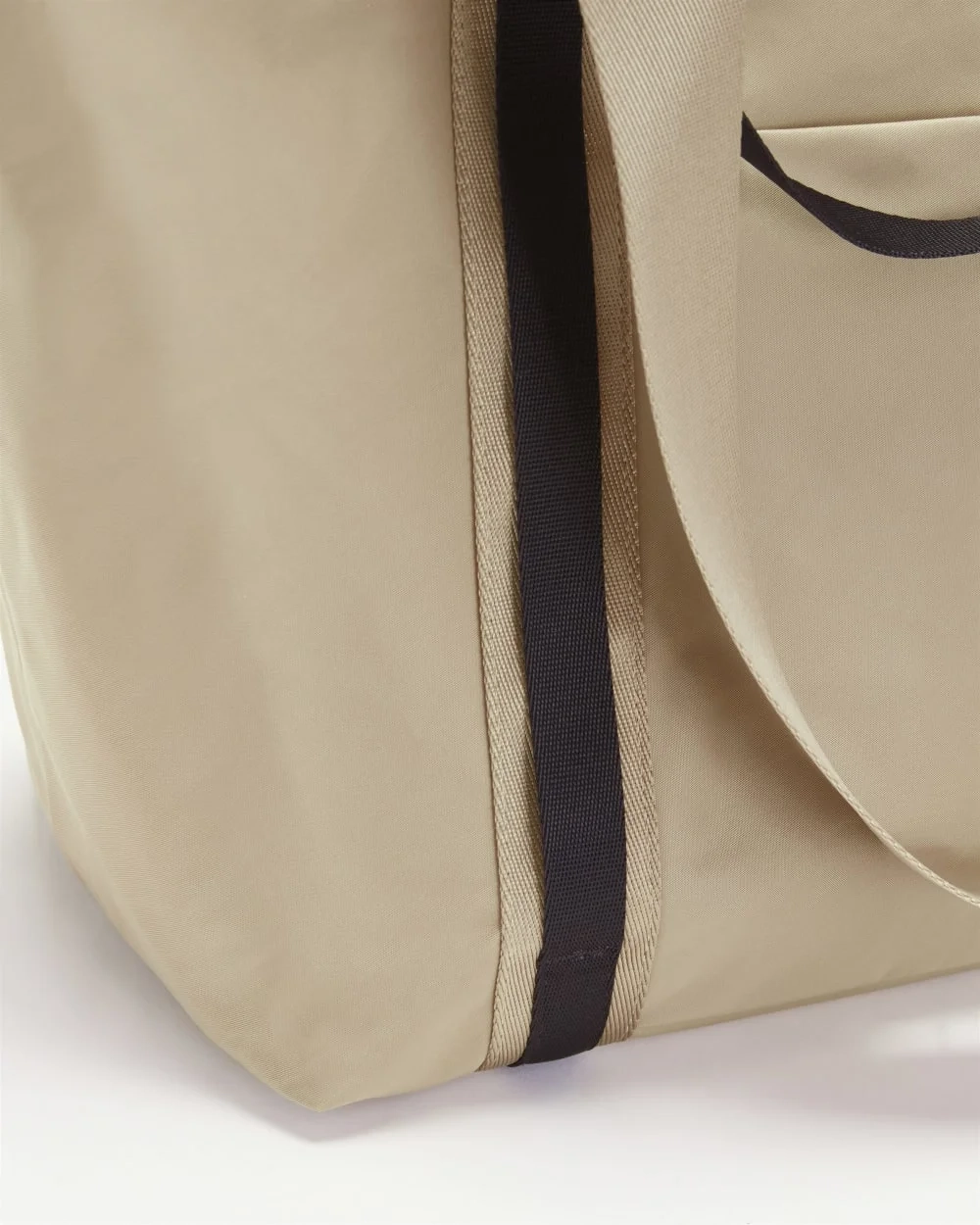 The Recycled Nylon Tote | Khaki (7)