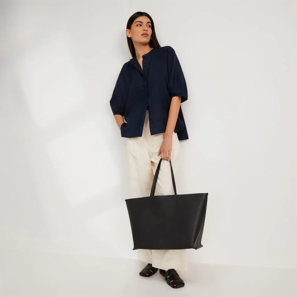 The Linen Puff Sleeve Shirt | Navy (5)