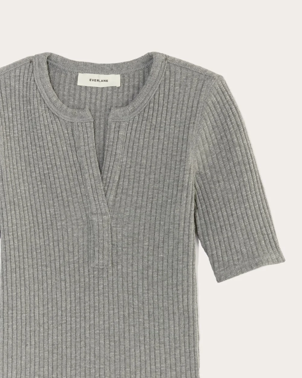 The Rib-Knit Short-Sleeve Henley | Mid Heather Grey (3)