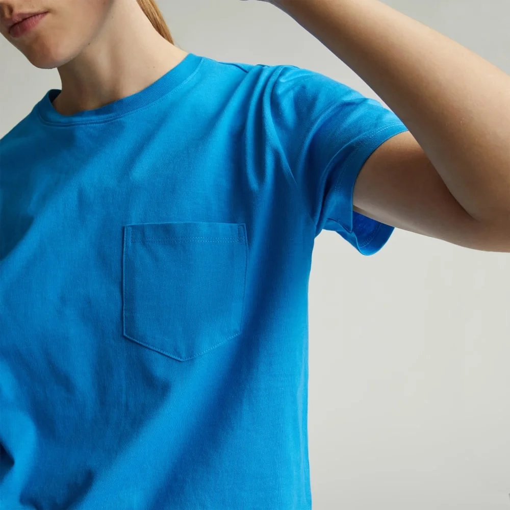 The Box-Cut Tee in Essential Cotton | Brilliant Blue | Pocket (3)