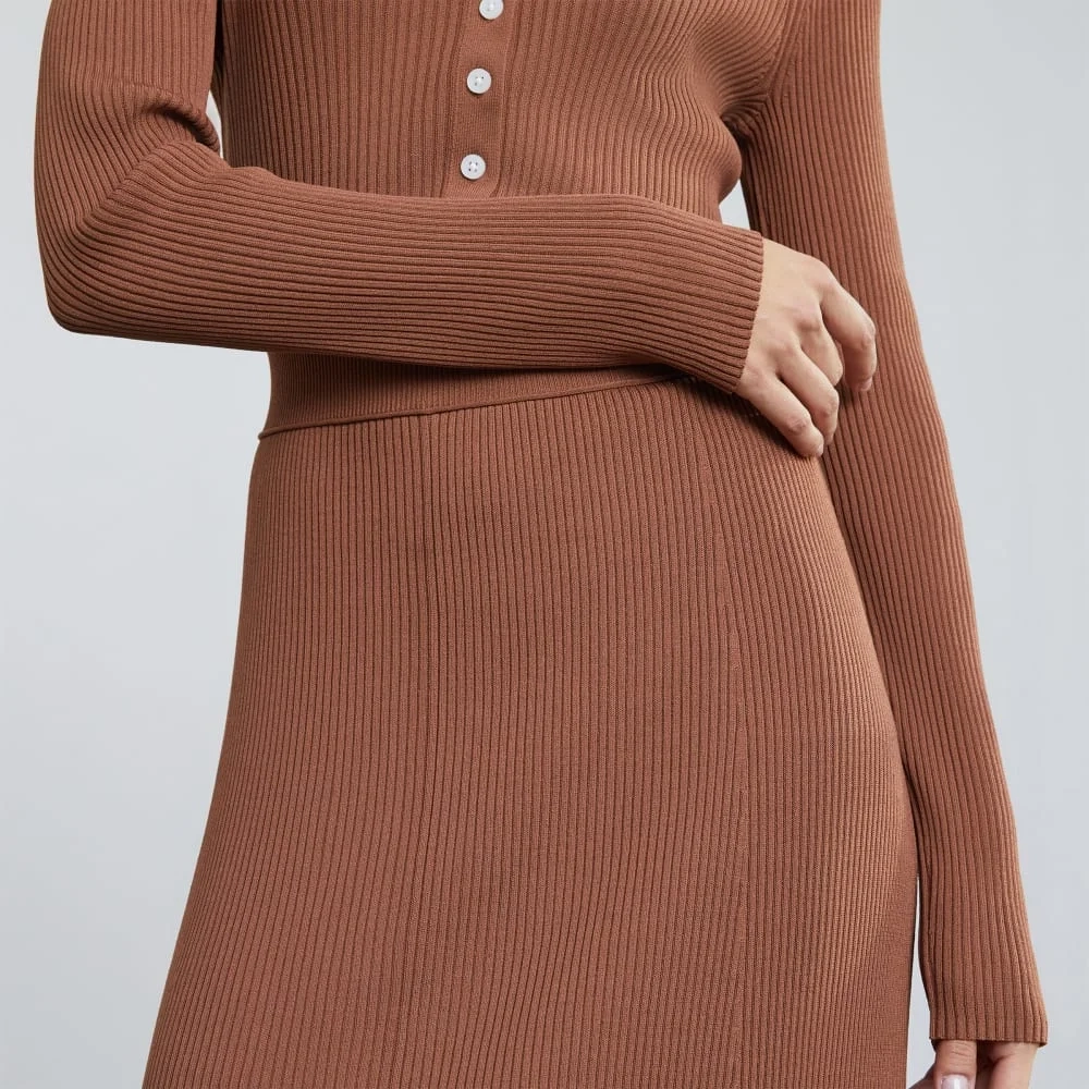 The Ribbed Knit Skirt | Cocoa Brown (5)