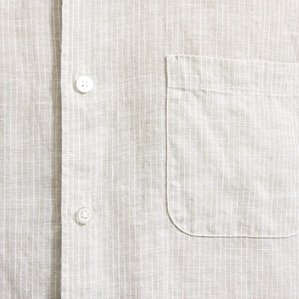The Classic Short-Sleeve Shirt in Linen | Stone / White Stripe (3)