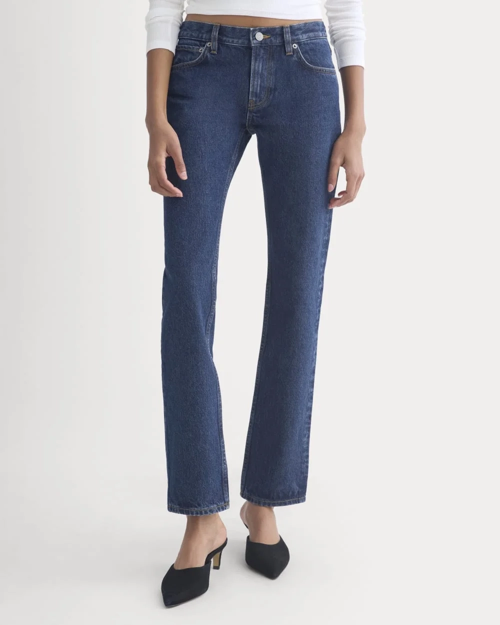 Everlane x Elena Bonvicini Highland Low-Rise Cigarette Jean | Deep Bay Indigo (7)