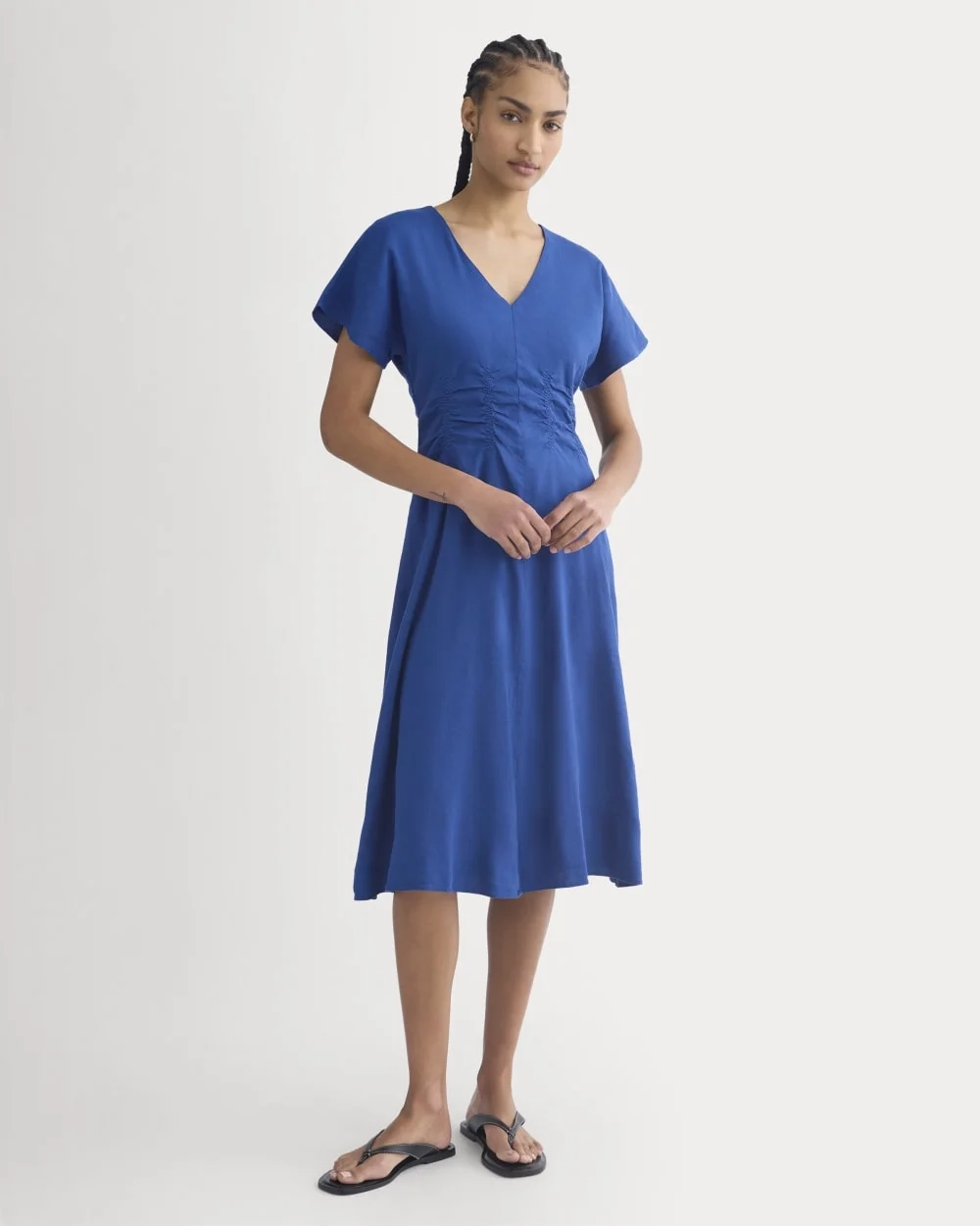 Cinched Dress in Stretch Linen | Estate Blue (3)