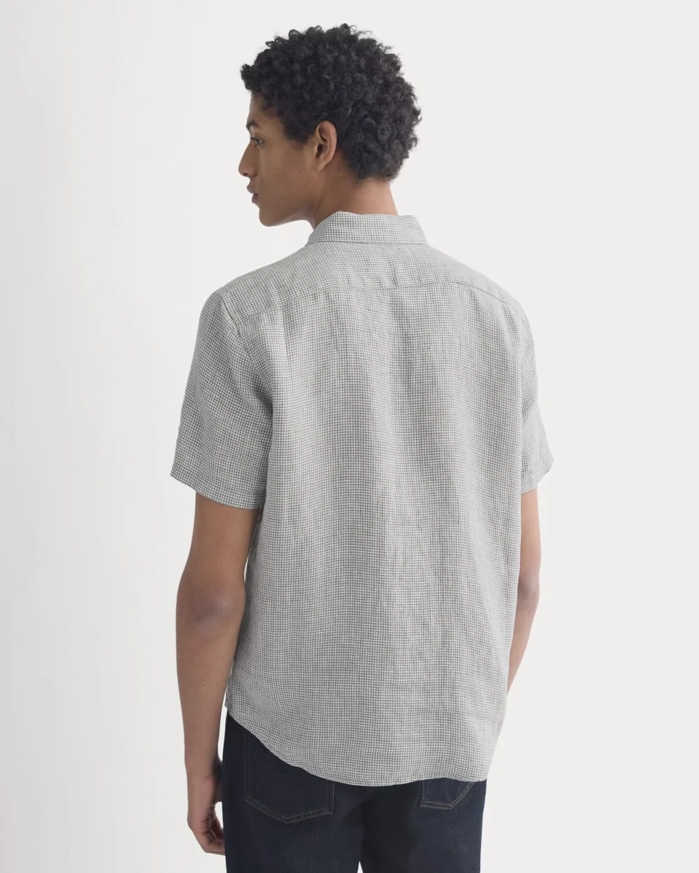 The Classic Short-Sleeve Shirt in Linen | Agave Green (3)