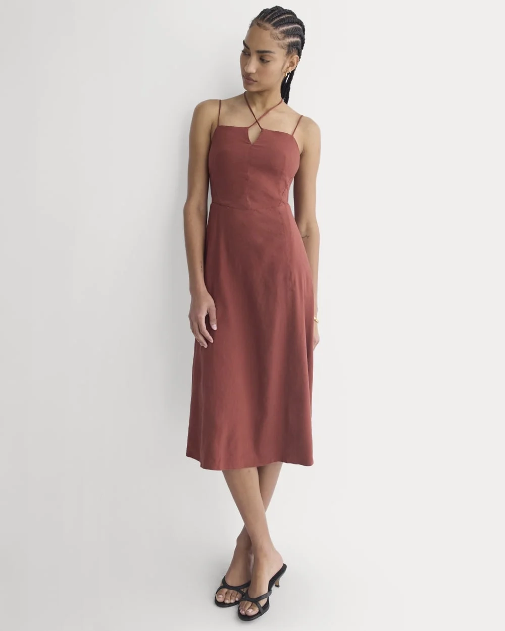 Tie-Neck Dress in Stretch Linen | Henna Red (3)