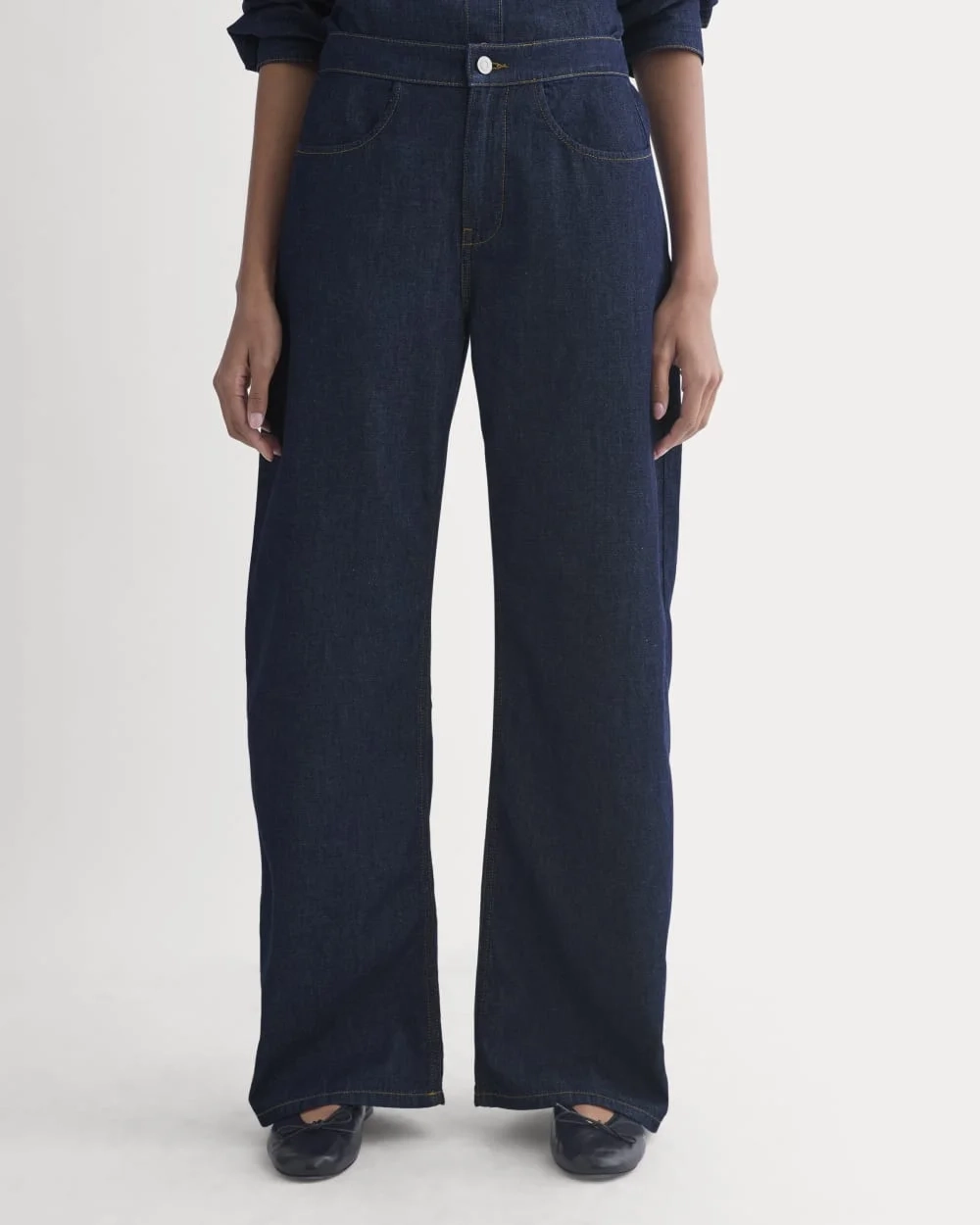 Everlane x Elena Bonvicini Crescent Barrel Jean | Deep Bay Indigo (4)