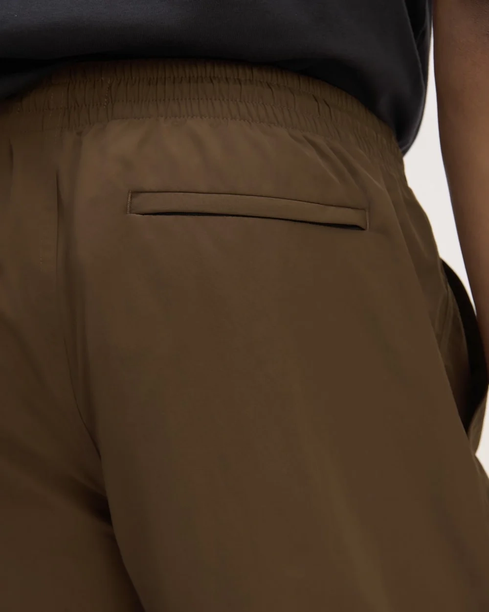 The ReNew Nylon Short | Cocoa (5)