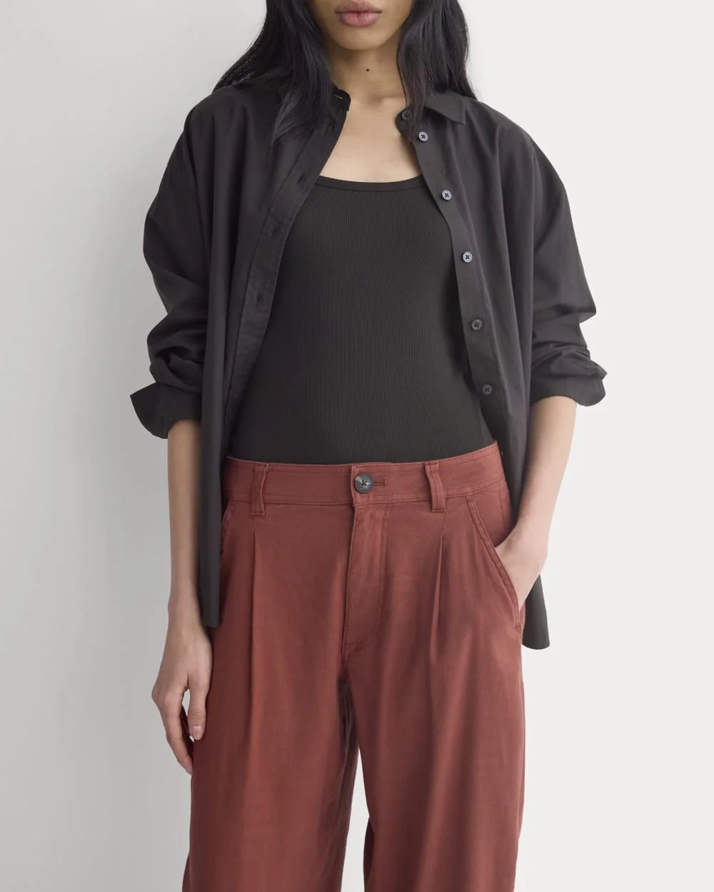 The Everywhere Pant in Stretch Linen | Henna Red (4)