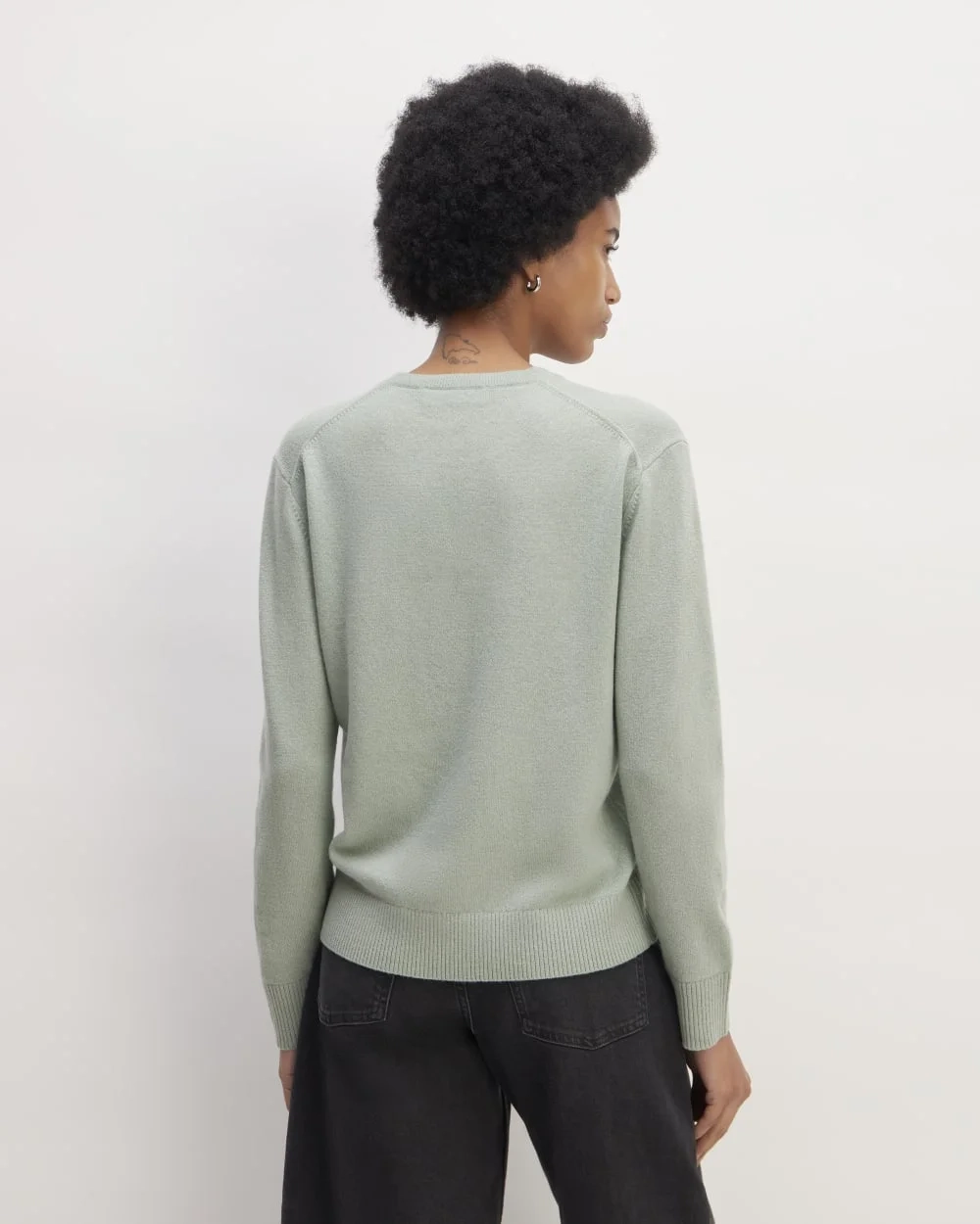 The Classic Crew in Cashmere | Light Sage Green (5)