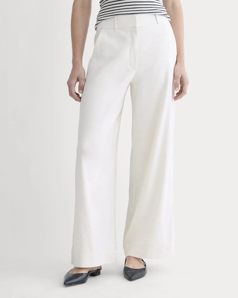 The Wide-Leg Pant in Stretch Linen | Natural Chambray (4)