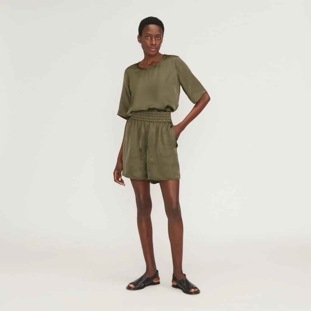 The Satin Pull-On Short | Kalamata (4)