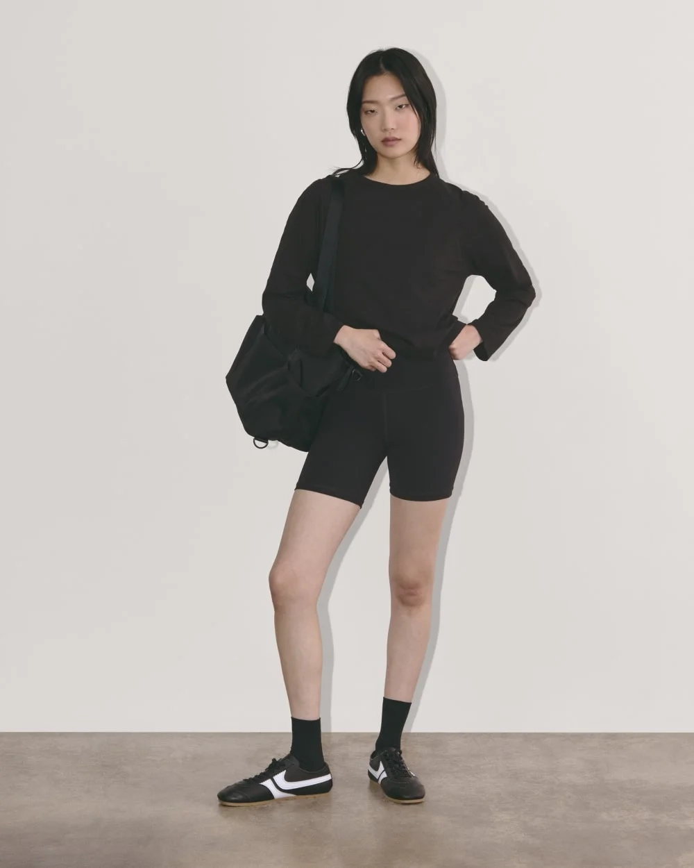 The Perform Crew Tee | Black (3)