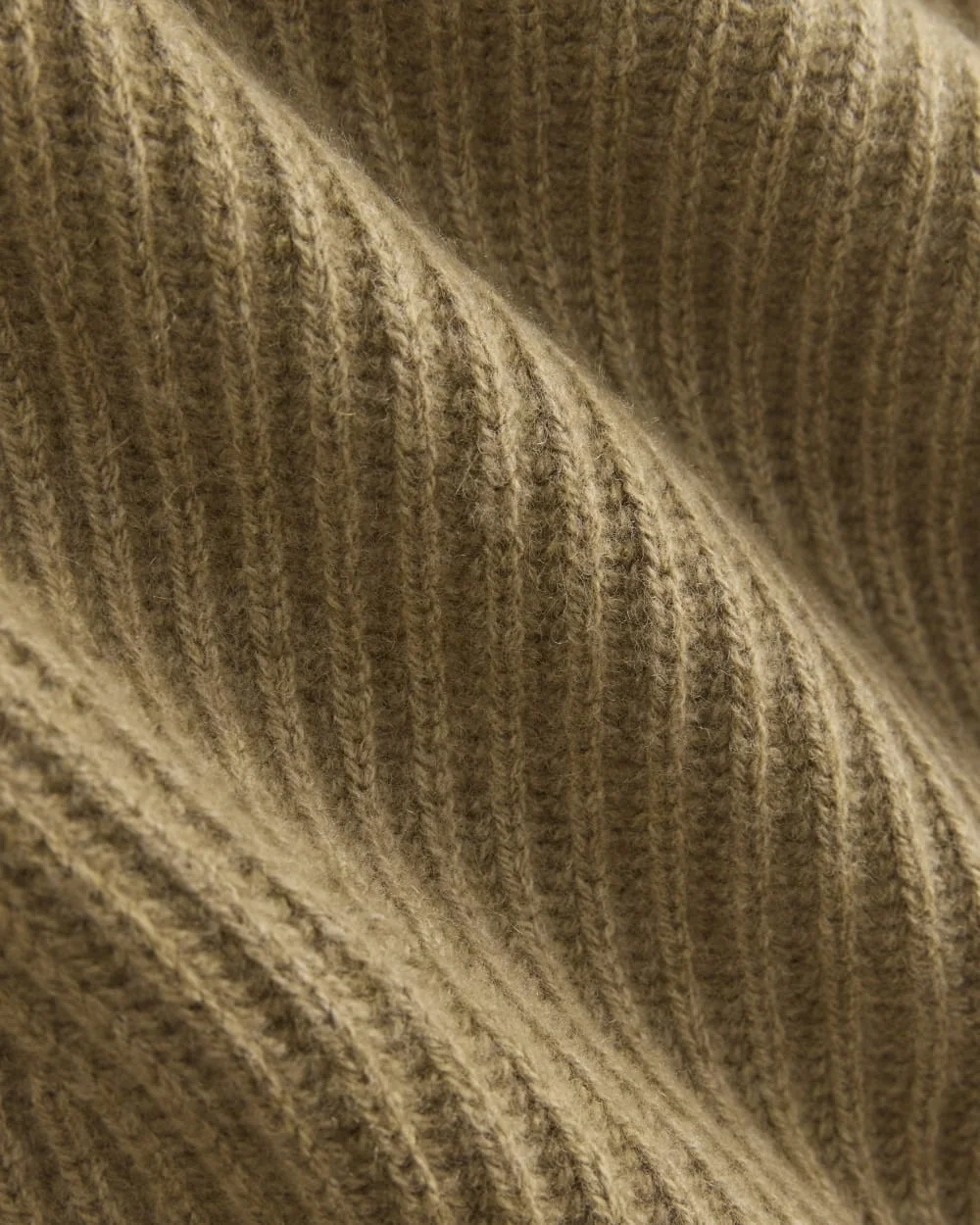 Cocoon Turtleneck in Wool Cashmere | Toast (2)