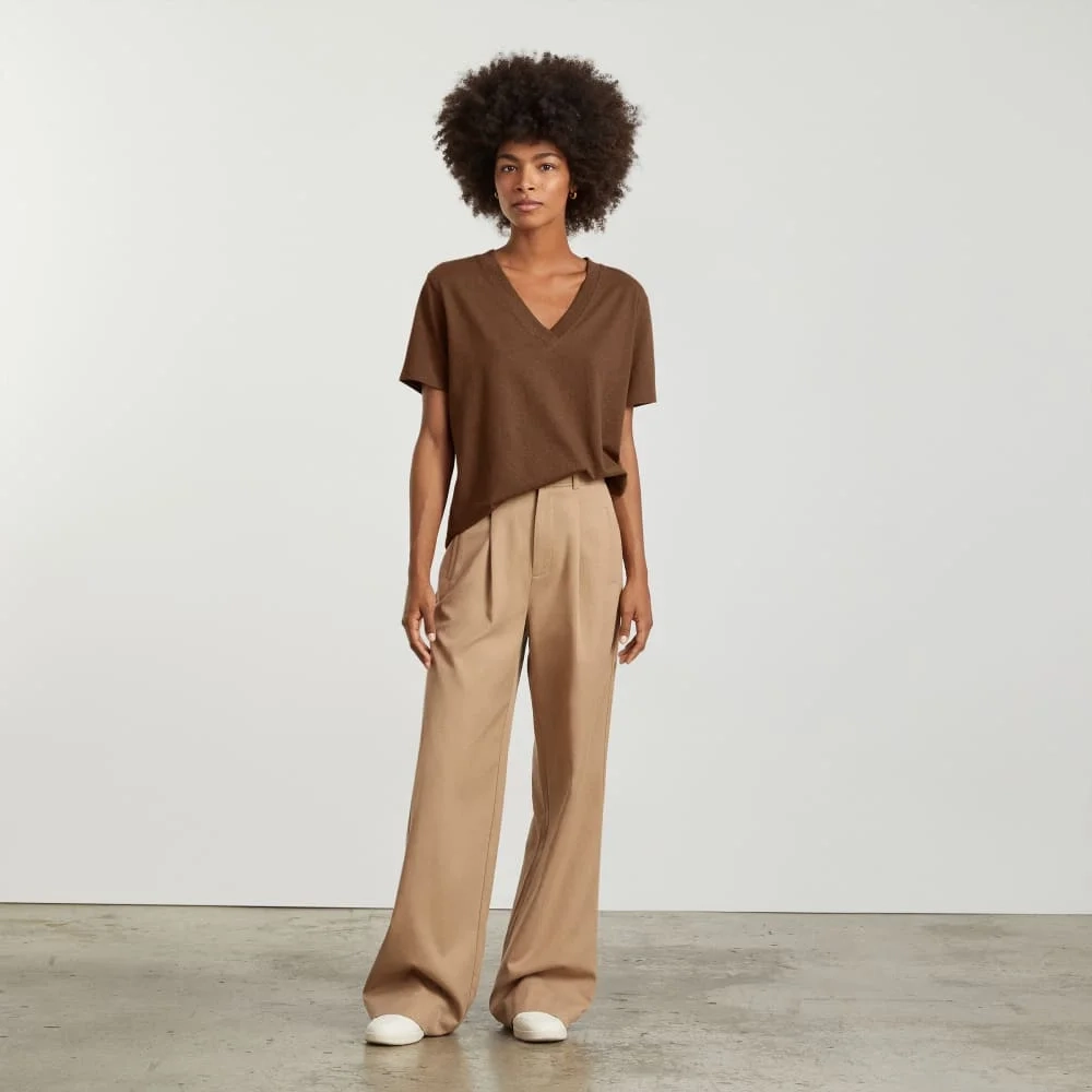 The Vintage V-Neck Hemp Tee | Espresso (5)