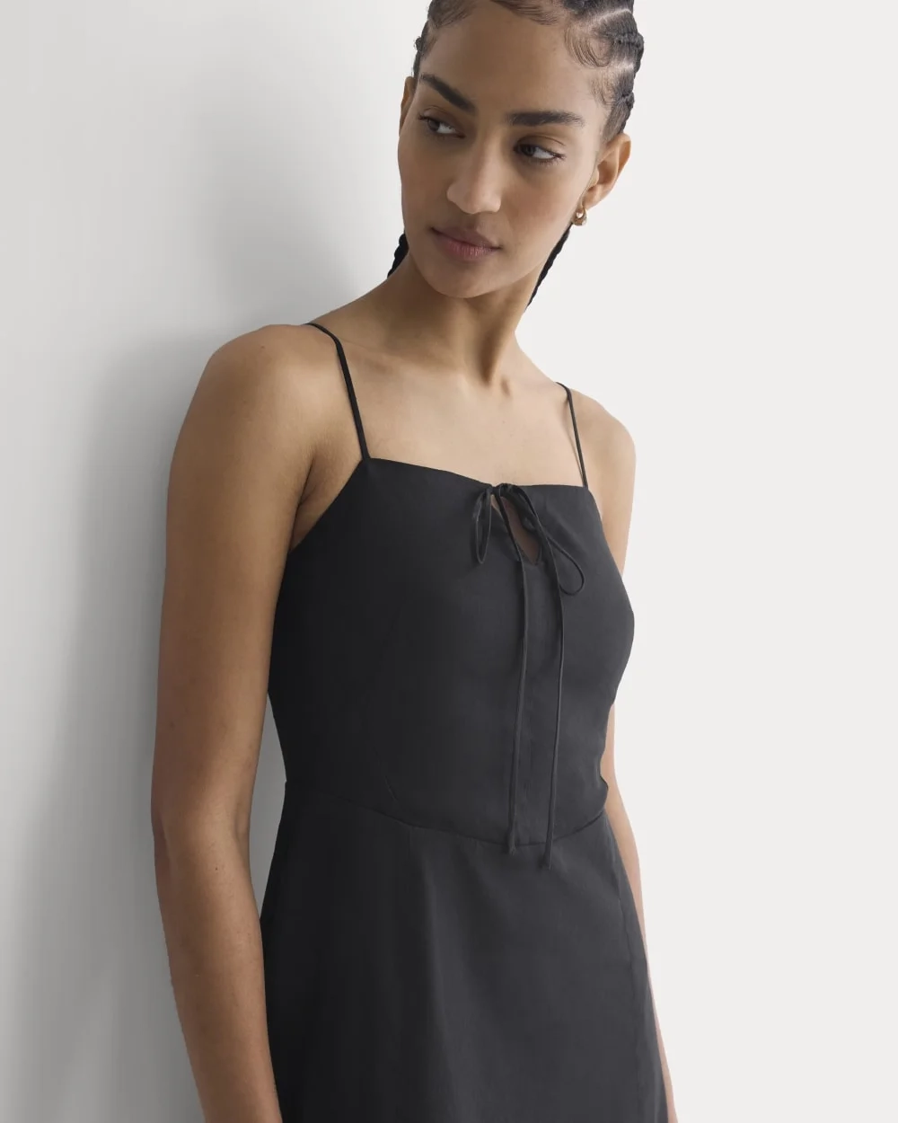 Tie-Neck Dress in Stretch Linen | Black (5)