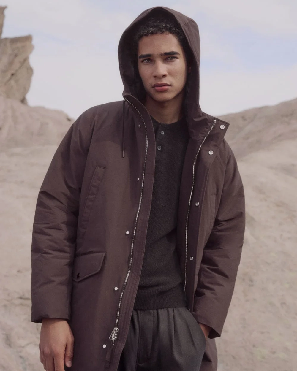 Henley in Wool Cashmere | Americano (4)
