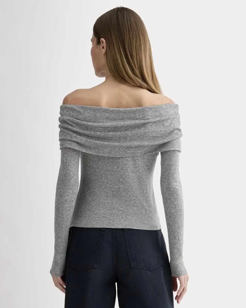 The Off-the-Shoulder Top in Butterluxe | Heather Charcoal (4)