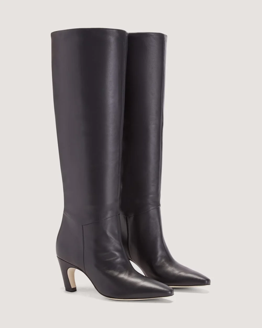 The Banana Boot | Black (4)