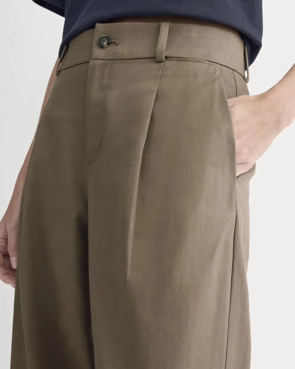 Wide-Leg Trouser in Buttersmooth | Deep Taupe | 30" Inseam (5)