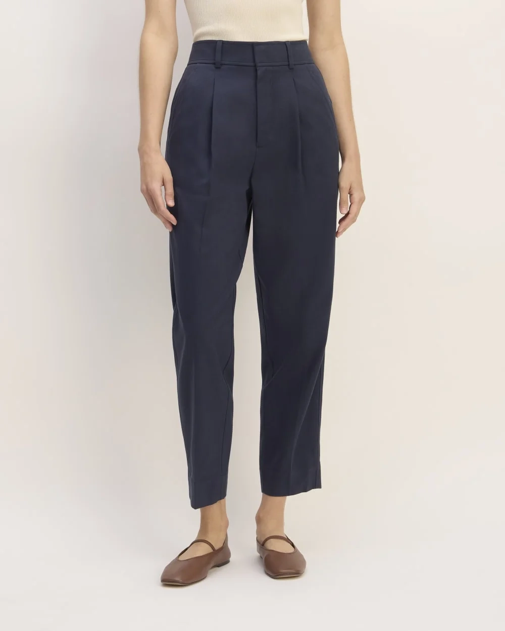 The Draper Tapered Pant in Buttersmooth | Navy (4)