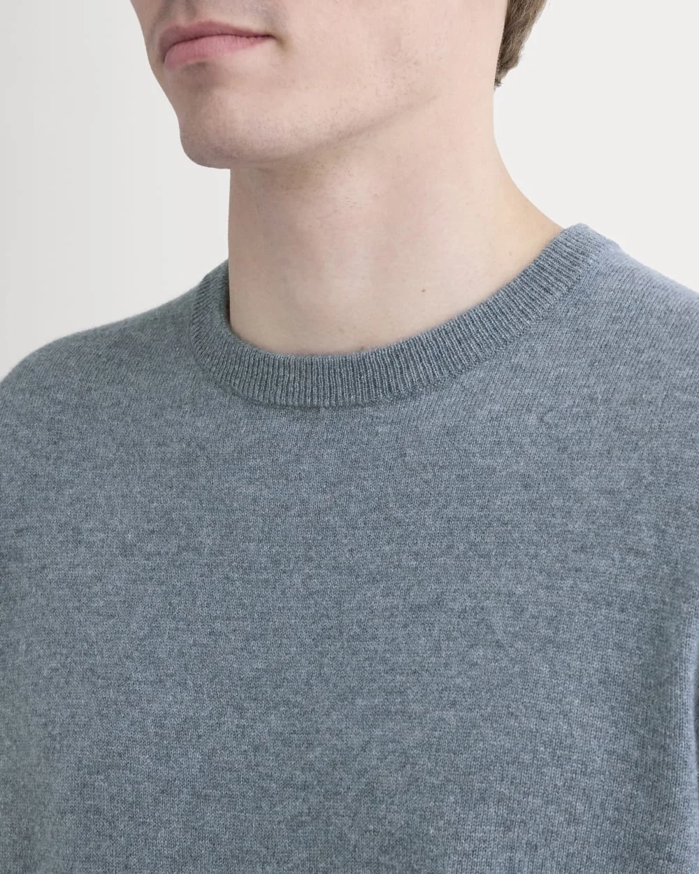 The Cashmere Crew | Denim Blue (4)