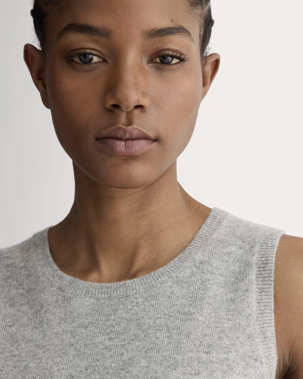 The Classic Tank in Cashmere | Light Heather Grey (4)