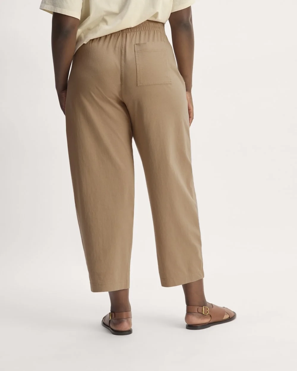 The Off-Duty Barrel Pant | Chanterelle (3)