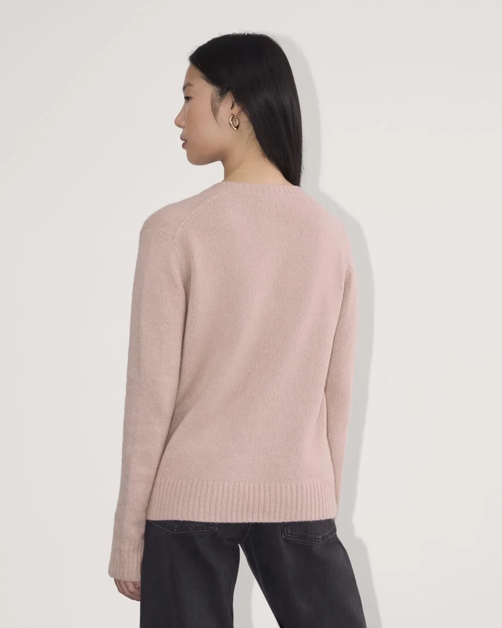 The V-Neck Sweater in Plush Cotton | Dusty Rose (4)