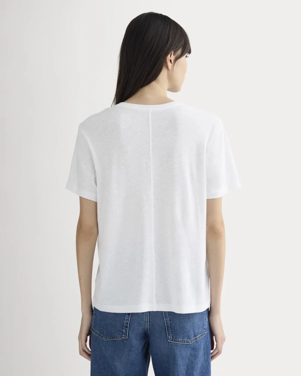 The Slouchy V-Neck Tee in Cotton Linen | White (3)