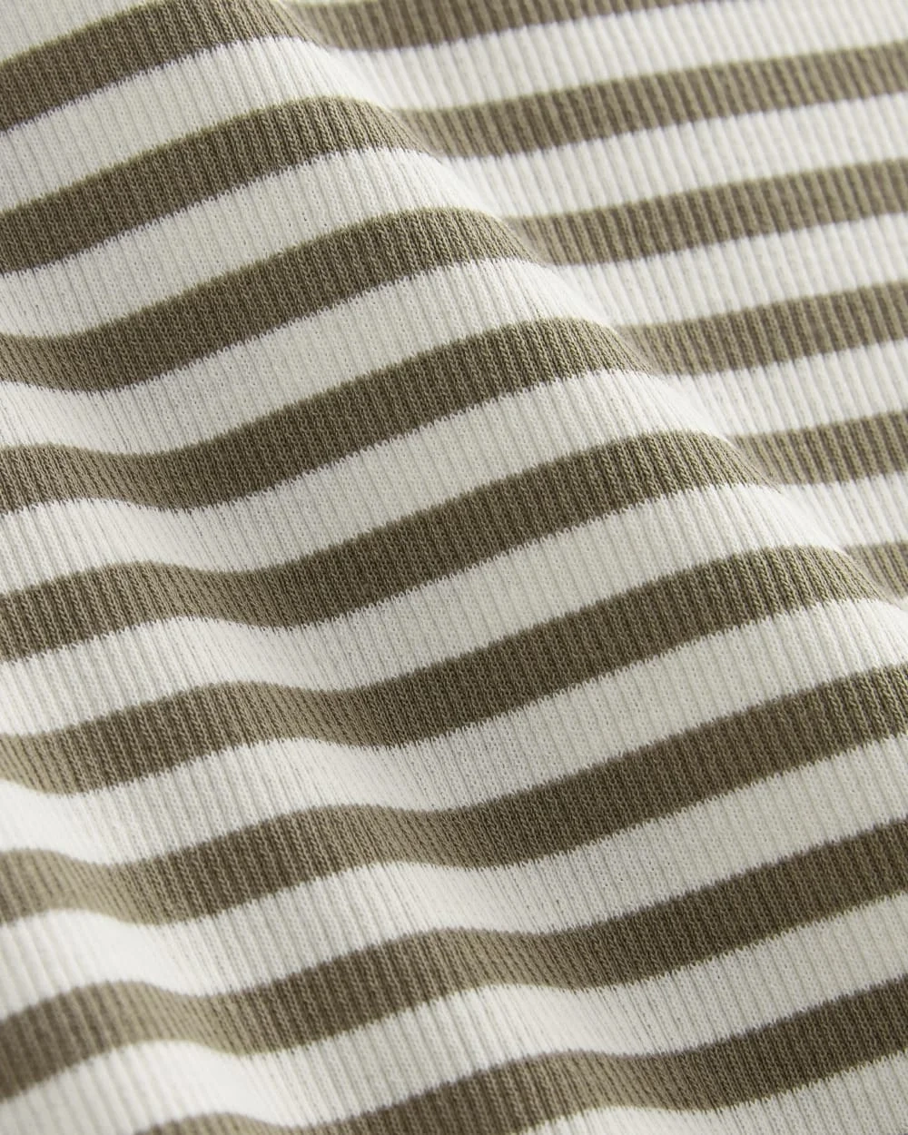 The Luxe Rib Scoop-Neck Tee | Bone / Deep Taupe (4)