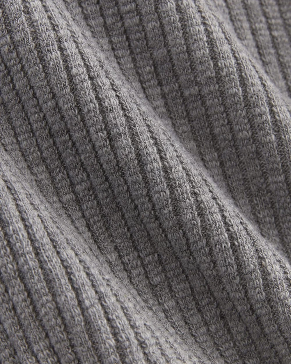 The Rib-Knit Short-Sleeve Henley | Mid Heather Grey (4)
