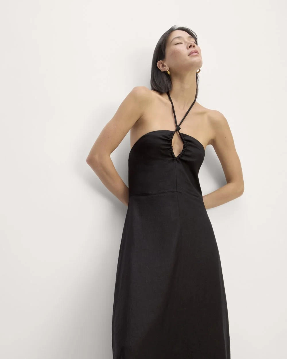 The Linen Halter-Neck Dress | Black (4)