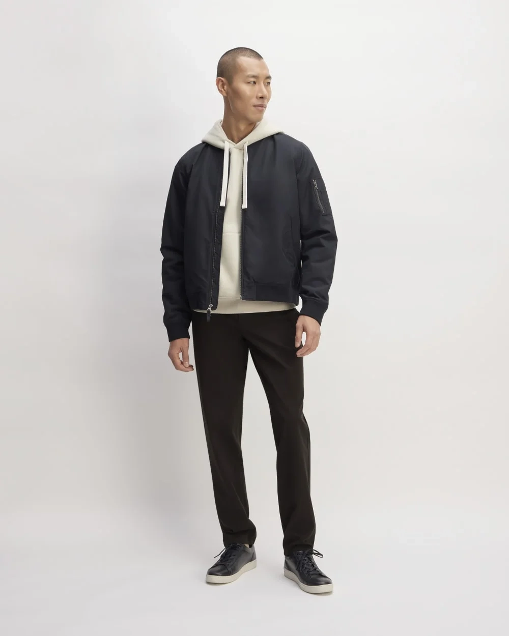 The Straight Fit Performance Chino | Uniform | Black | Straight